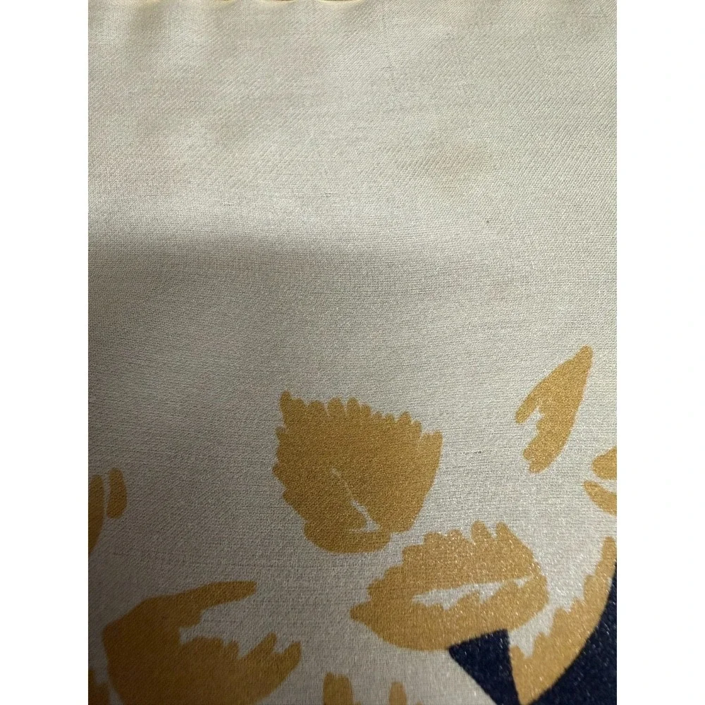 Salvatore Ferragamo 100% Silk Scarf  3 Giraffe 4 Zebra 1 Cheetah JUMBO 52